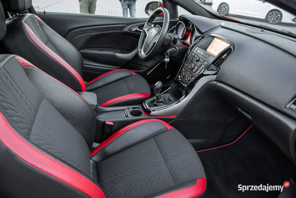 Opel Astra GTC 20CDTi 195 Super Stan Serwisowana nawigacja sprzedam