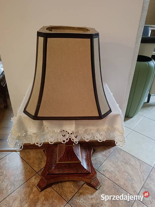 Duży piękny abażur do lampy stojącej