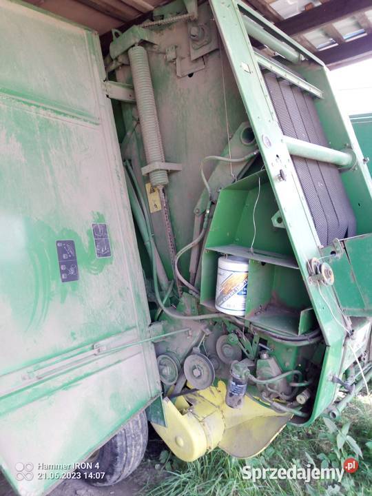 Prasa rolującą John Deere 550