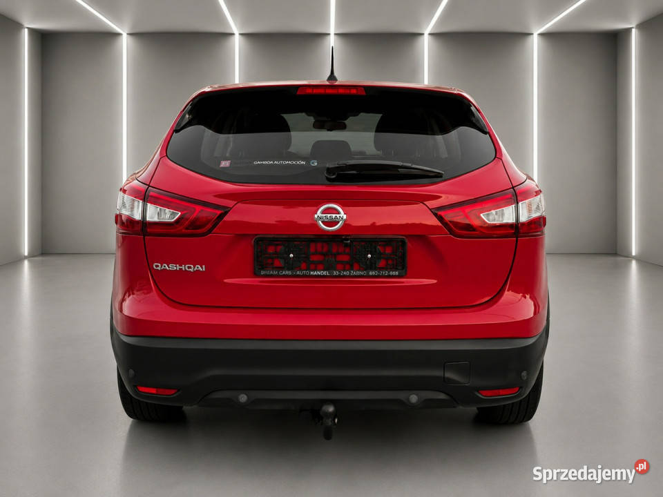Nissan Qashqai czujniki parkowaniakamera czerwony Żabno