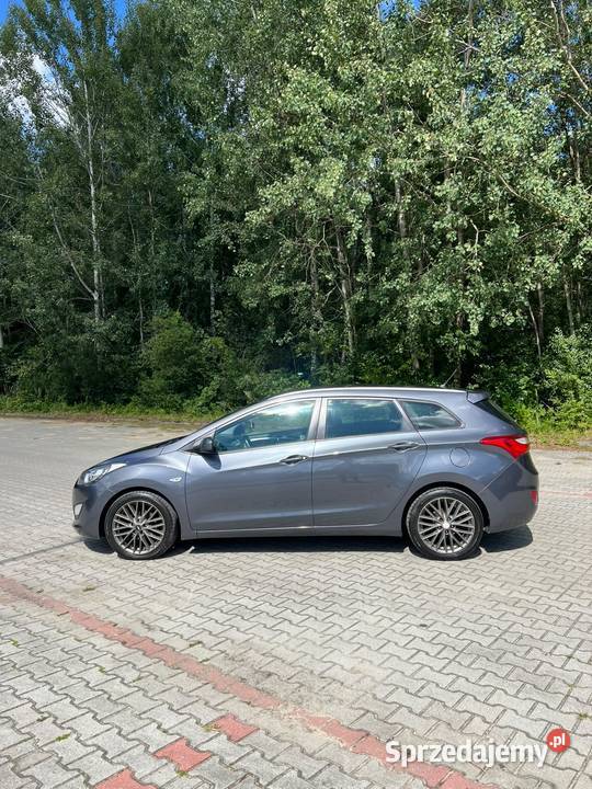 Hyundai i30 II 16 CRDi BlueDrive Classic DCT i30 Słopiec