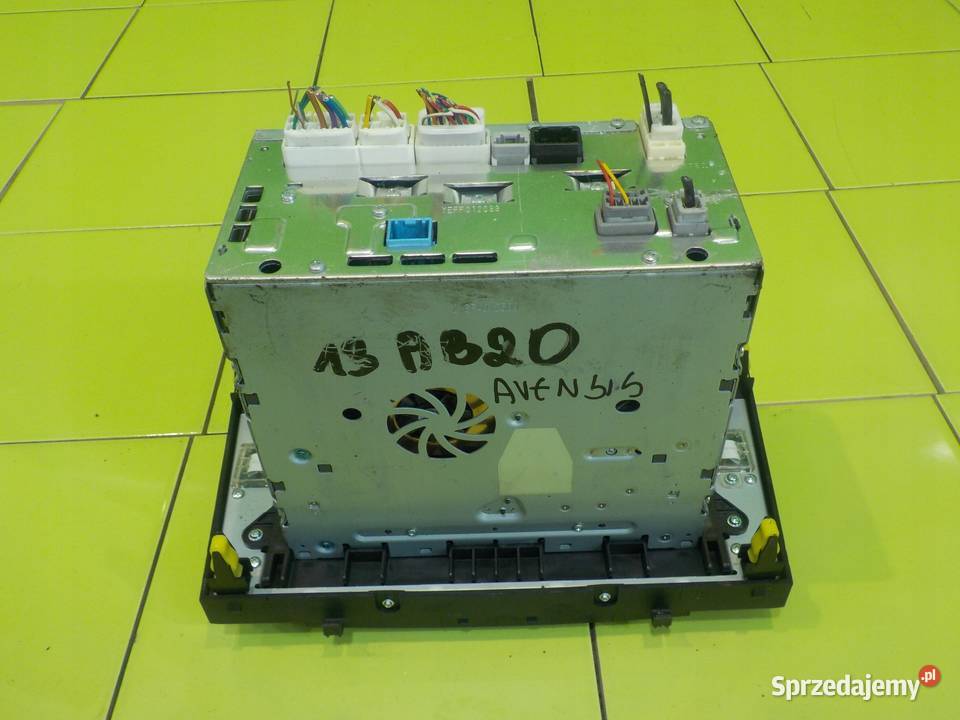 TOYOTA AVENSIS III T27 22 D4D 11r radio CD