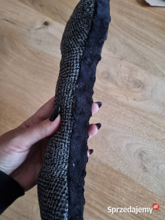 Dwukolorowa zabawka z piszczałką pieska Nowa