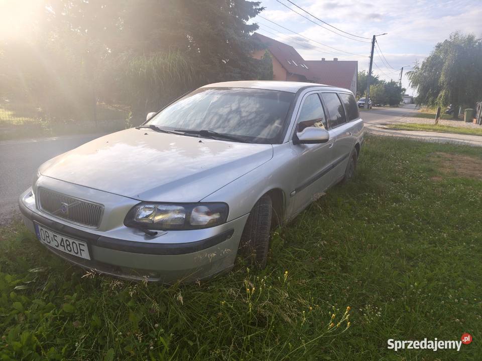 Volvo v70 24 2001 uszkodzone manualna Żłobizna sprzedam