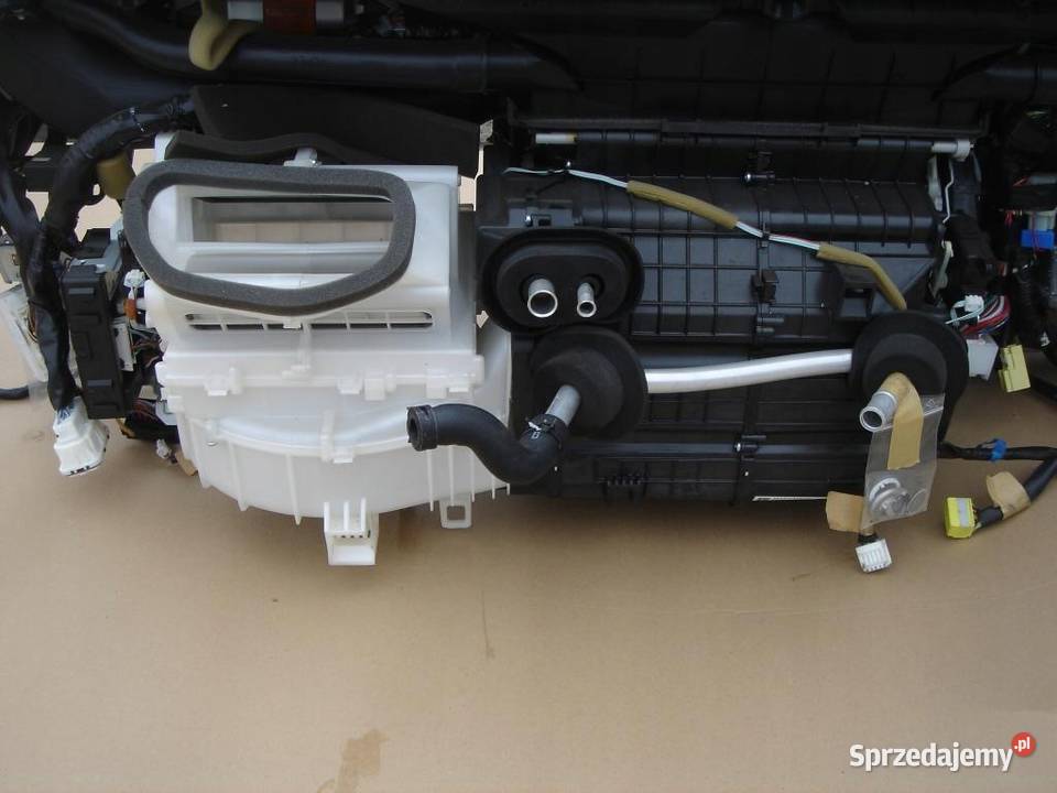 INFINITI M35 M35X NAGRZEWNICA Nowy Tomyśl