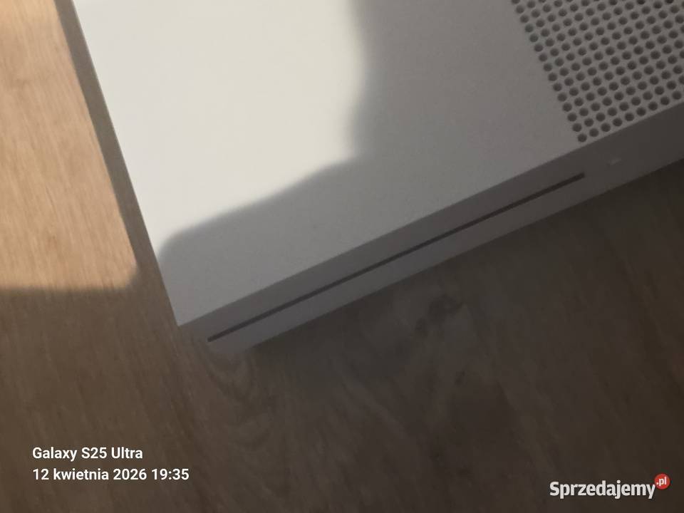 Konsola Xbox One s 1tb z napędem małopolskie Czechówka sprzedam