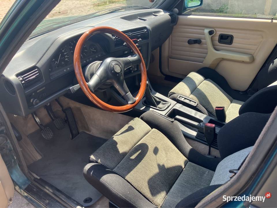 Kierownica BMW e30 momo drewniana Dąbrowa Górnicza