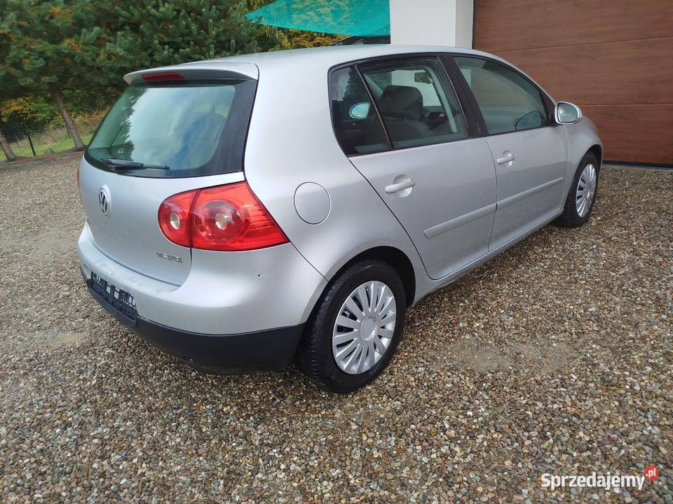VW Golf V 16 benzyna 5drzwi benzyna