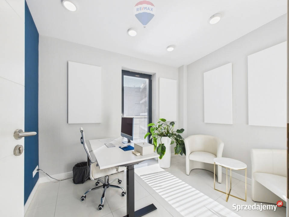 Prestiżowy lokal użytkowy w sercu Mokotowa z klatki schodowej Wynajem Warszawa