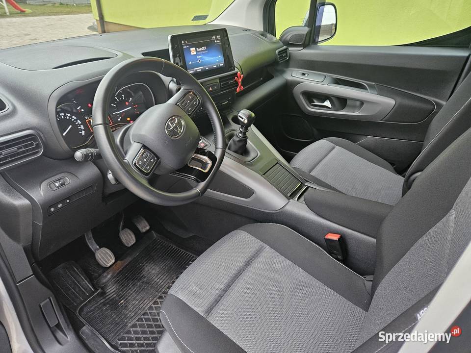 Toyota Proace City Verso Family 15 130 salon Dobra sprzedam