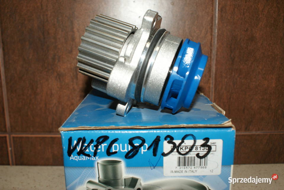 038121011J VAG POMPA WODY AUDI Białobrzegi