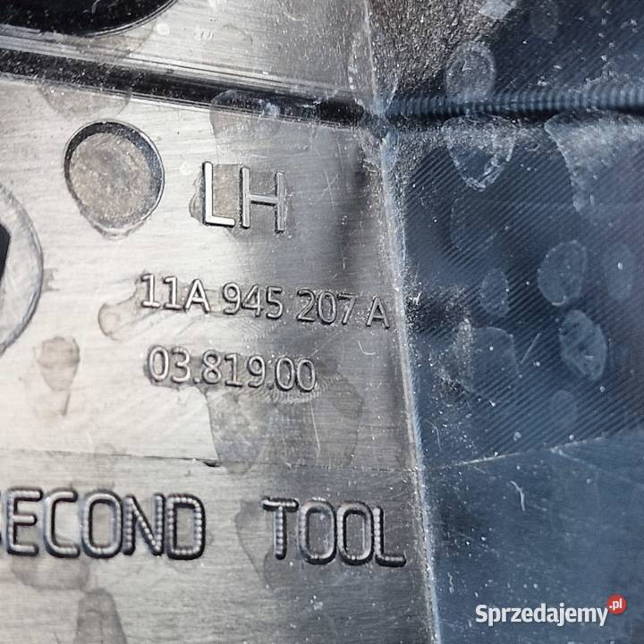 VW ID4 ID4 LAMPA TYLNA LEWA IDEALNA IQLIGHT Bieleń