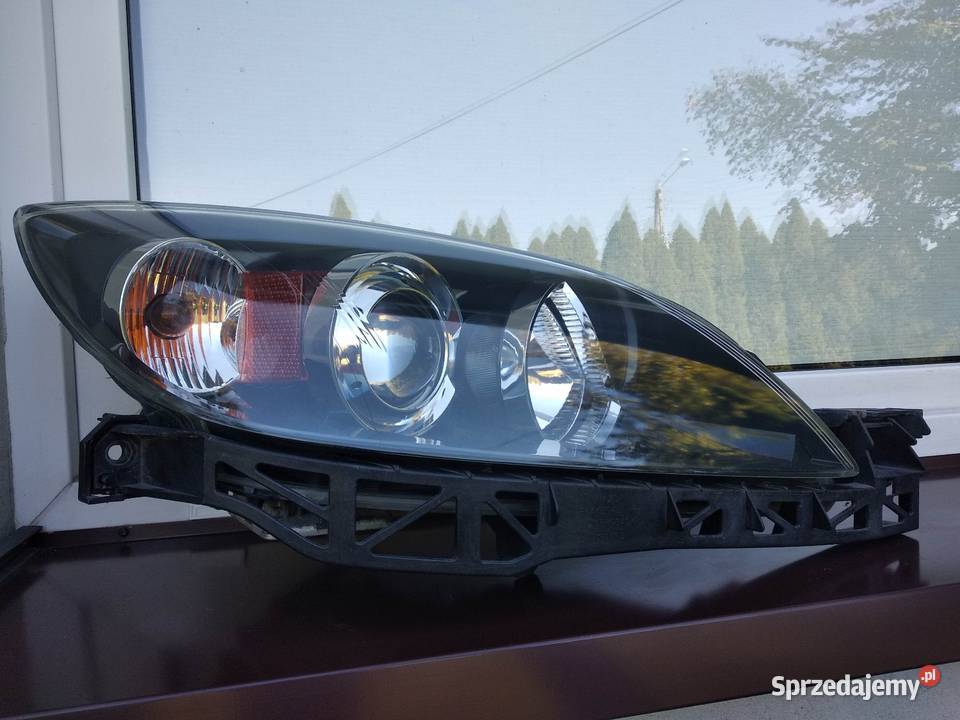 Mazda 3 BK lampy przednie reflektory przód xenon osobowe Sieradz