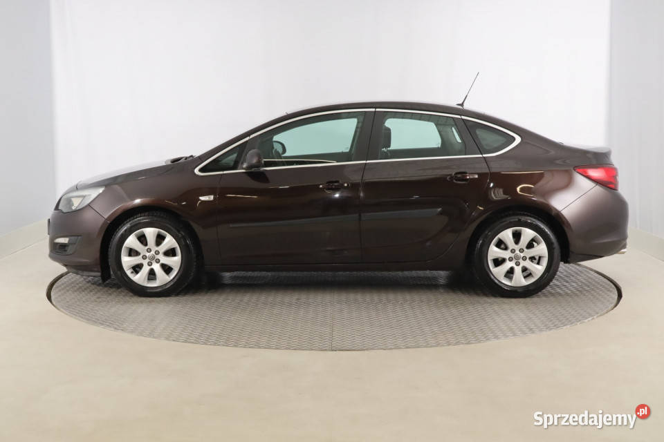 Opel Astra 14 T Zabrze