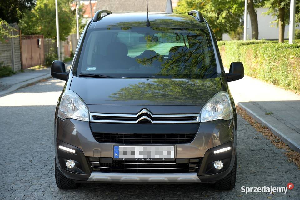 16 BlueHDi XTR 142 Salon Piękny Kolor Kielce