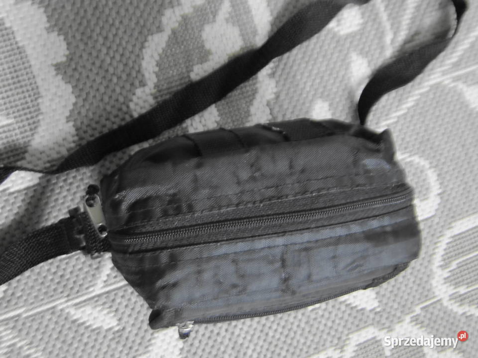 Pojemna choć mała torebka Uniseks Torby i torebki mazowieckie Warszawa