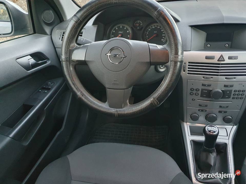 OPEL ASTRA 16 EcoTec 2011 150 Krajowy Stan śląskie