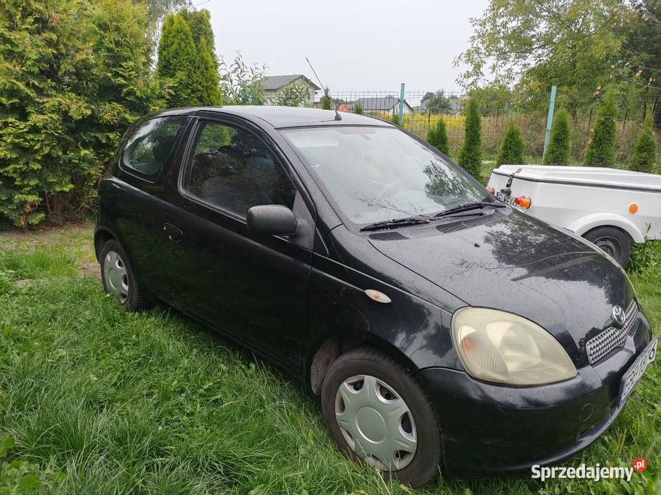 Toyota Yaris 14 D4D 2/3 Chechło Pierwsze sprzedam