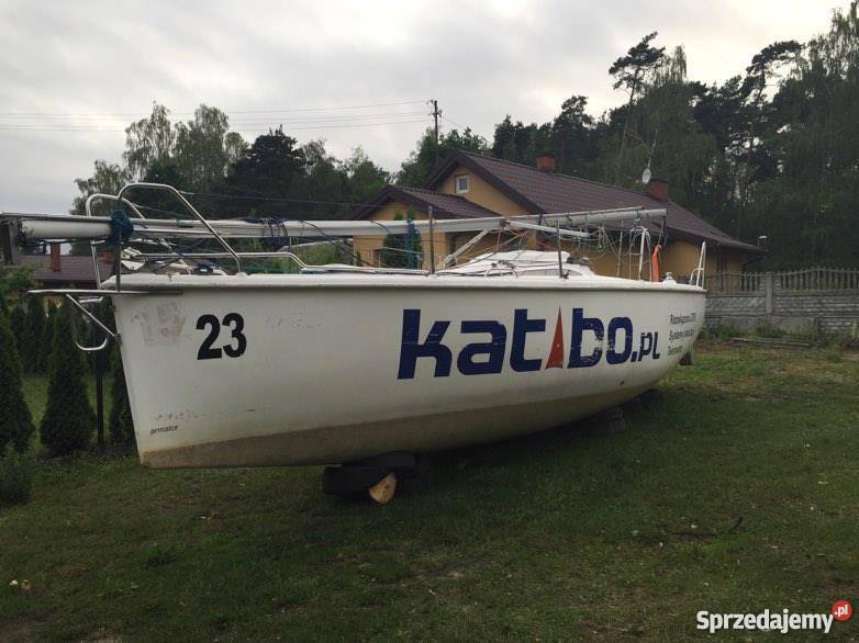 Sprzedam jacht czarterowy Twister 780