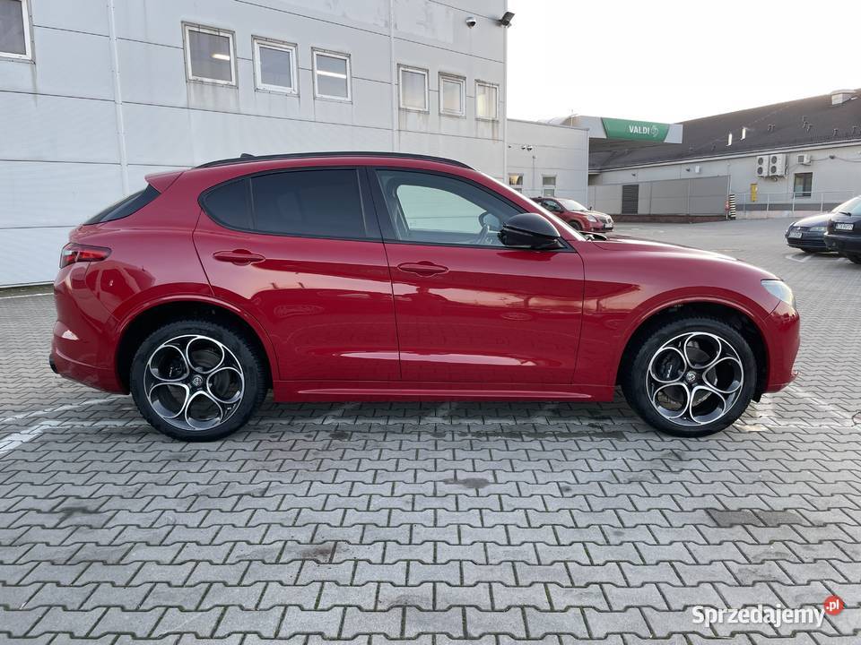 Alfa Romeo Stelvio bogate wyposażenie Tarnów