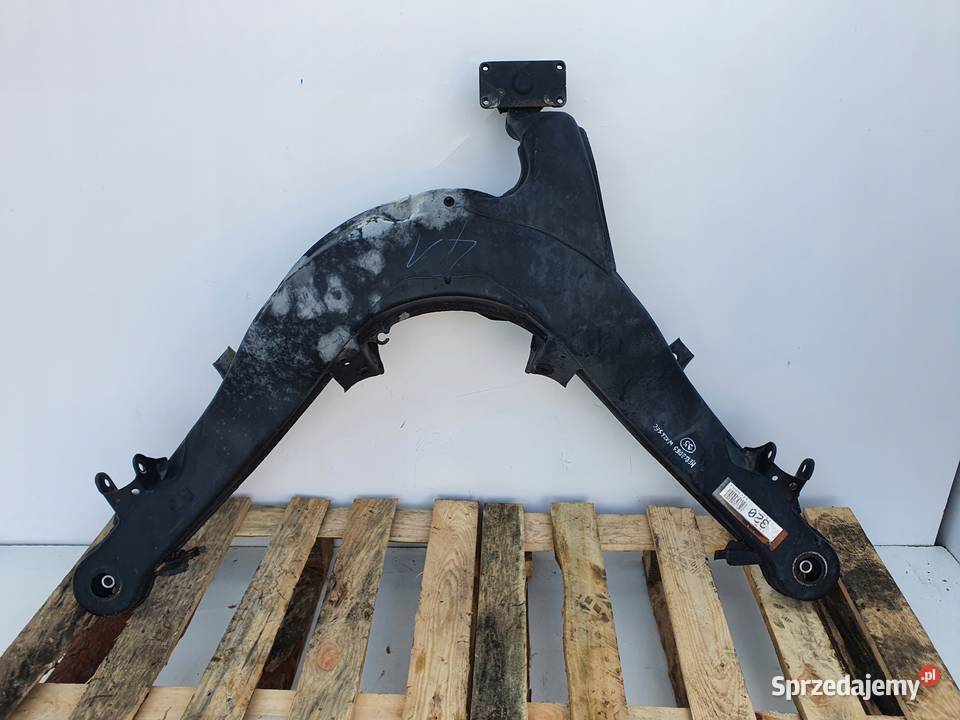 Mercedes W126 SEC BELKA TYLNEGO ZAWIESZENIA Tył