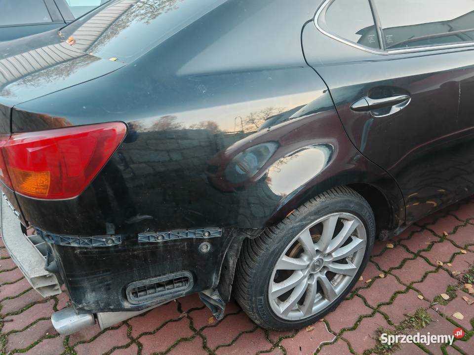 Lexus is250 raczej na części