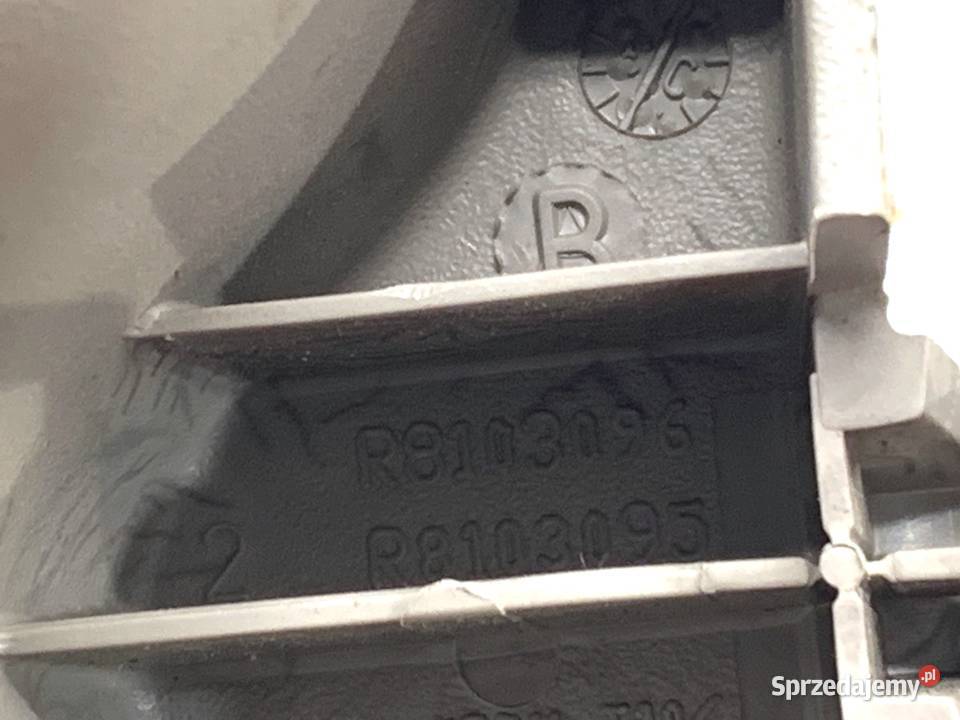 UCHWYT NA NAPOJE RENAULT SCNIC II R8103096 0310 Uchwyty fabryczne sprzedam