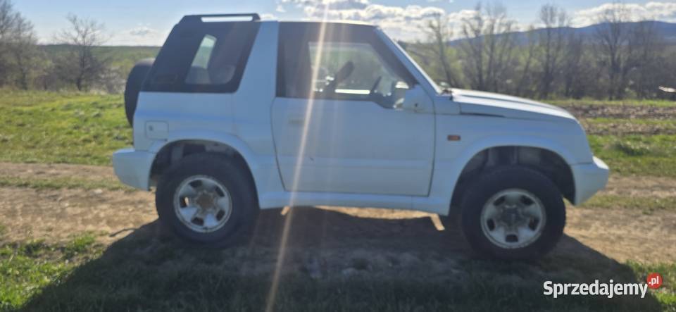 Suzuki Vitara 20 benzyna