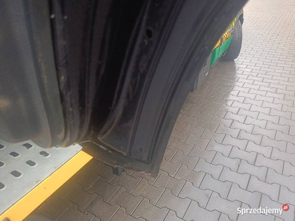 Drzwi Gołe Tył Prawa LZ5L Audi A4 B5 a40 osobowe śląskie Myszków