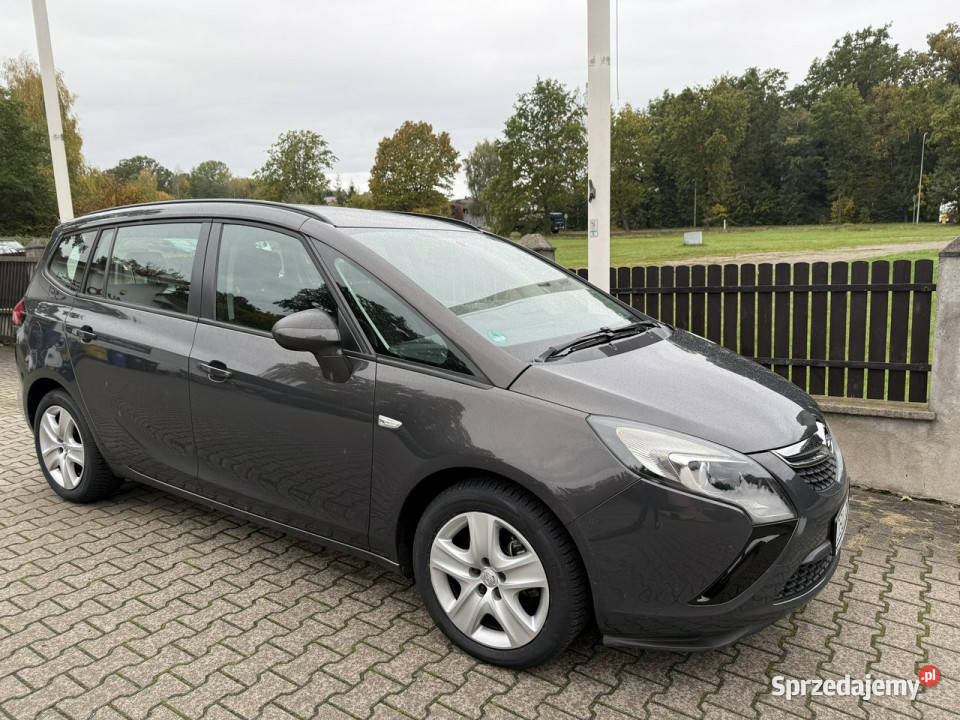 Opel Zafira 14 turbo 140 ładna 67 swieżo