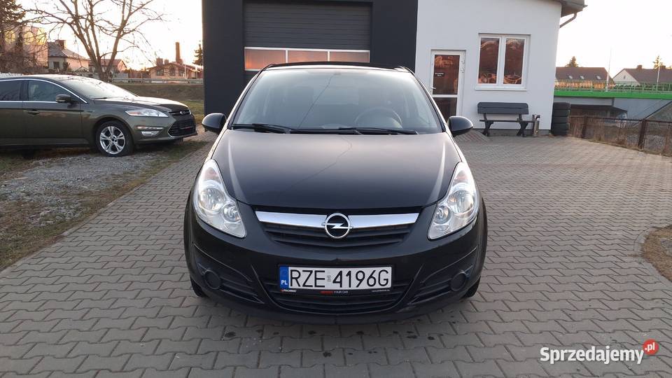 Opel Corsa D benzyna 14 90 2007 manualna Hyżne