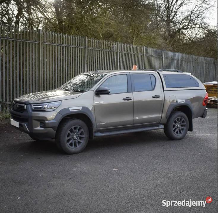 Zabudowa Toyota Hilux 2015 Hardtop Szyby uchylne Pasłęk