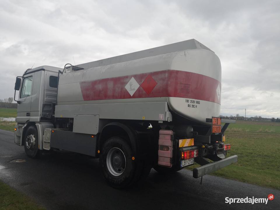 MERCEDES ACTROS AUTOCYSTERNA 425 000 PRZEBIEGU Łomazy