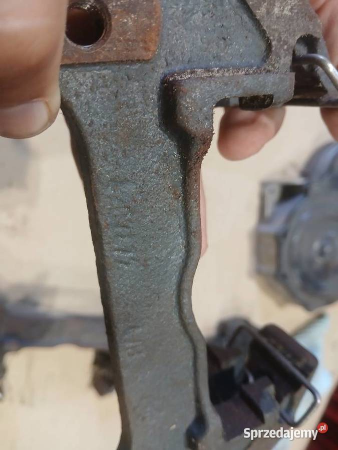 Jarzmo zacisku hamulcowego do fiata 125p osobowe