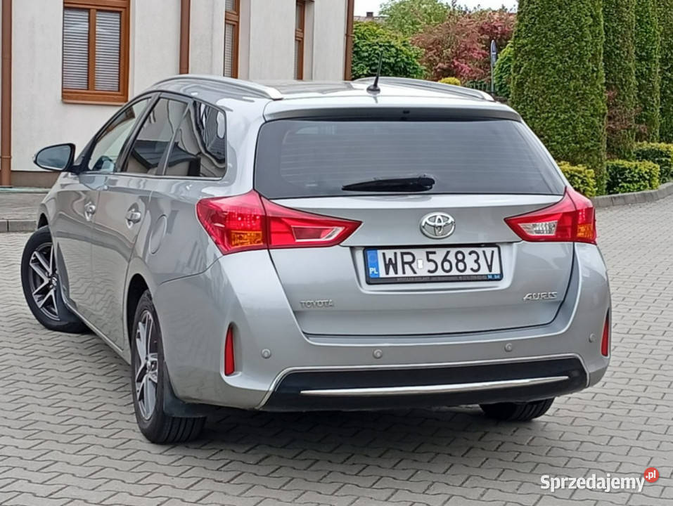 Toyota Auris Toyota Auris II 2012 Zwoleń