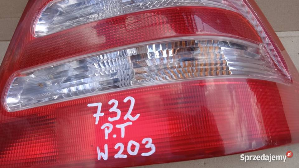 MERCEDES W203 SEDAN LAMPA TYŁ PRAWA wielkopolskie Zbierkowo