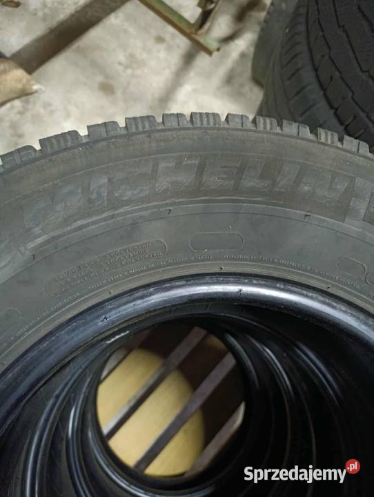 Opony zimowe Michelin Agilis Alpin 2257R16C Samochodowe Dęblin