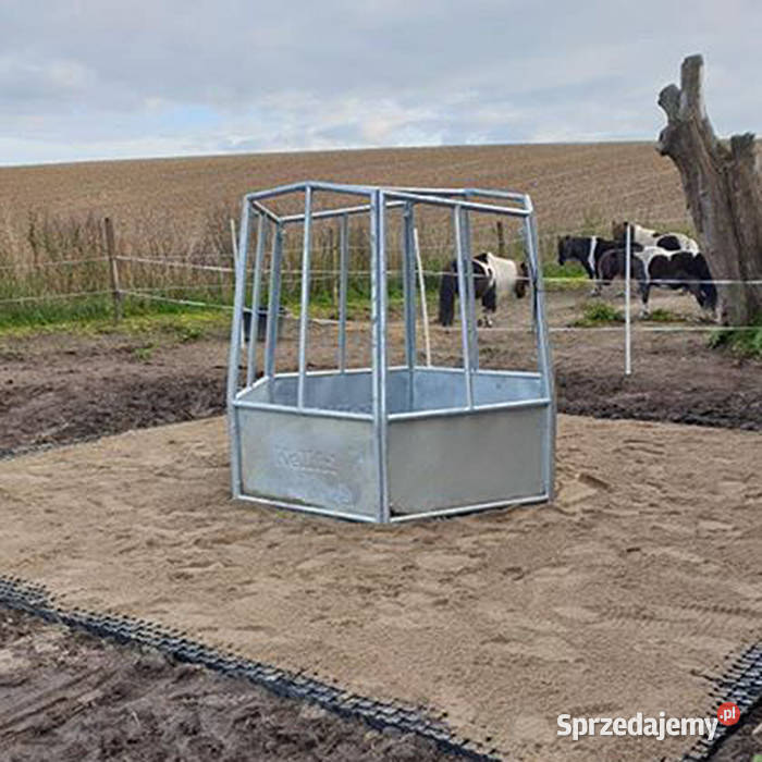Paśnik bydła sześciokątny z zadaszeniem 12 sprzedam