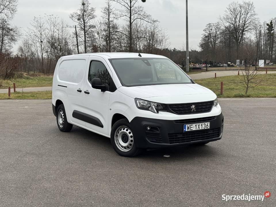 Peugeot Partner III Long L2 3osobowy zabudowa światła przeciwmgłowe Leoncin