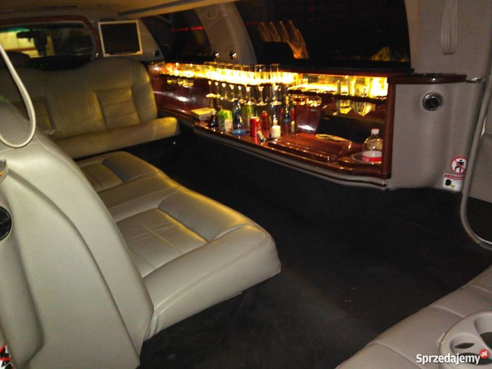Limuzyna Olsztyn Limuzyny Olsztyn samochody Obsługa imprez warmińsko-mazurskie