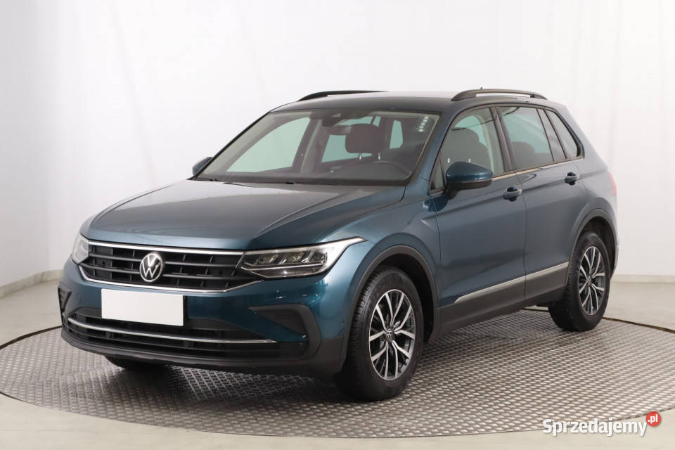 VW Tiguan 15 TSI światła do jazdy dziennej Motoryzacja Zabrze
