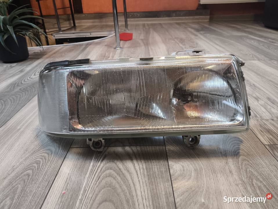LAMPA REFLEKTOR AUDI 8090 ZESPOLONAZESPOLAK Trzeciewiec