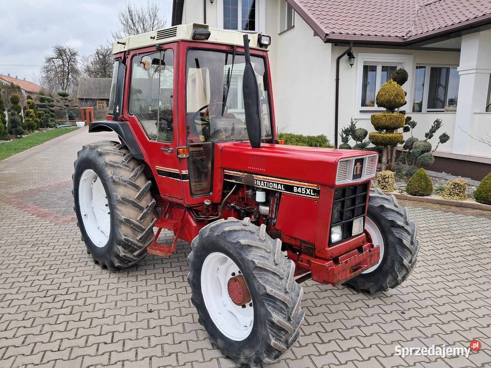 Ciągnik Case International 845 XL sprowadzony mazowieckie Radom