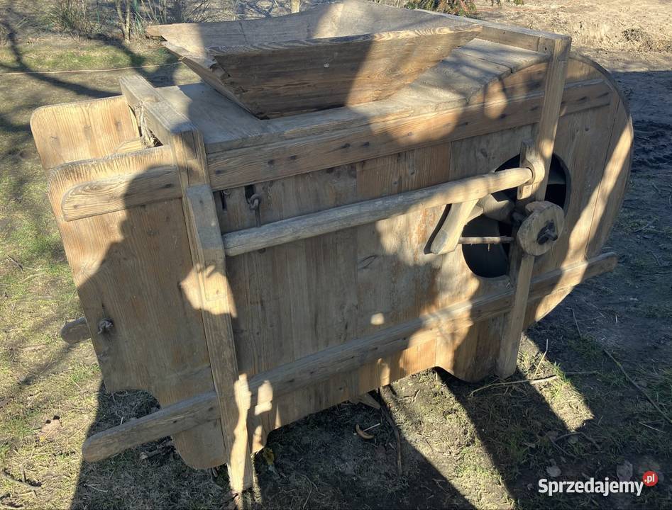 Młynek do zboża podkarpackie Wólka Niedźwiedzka