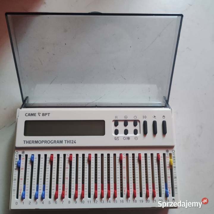 ELEKTRONICZNY TERMOSTAT NAŚCIENNY TH 12401 BB Zawiercie