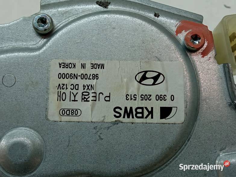 SILNICZEK WYCIERACZKI TYŁ 0390205513 Hyundai