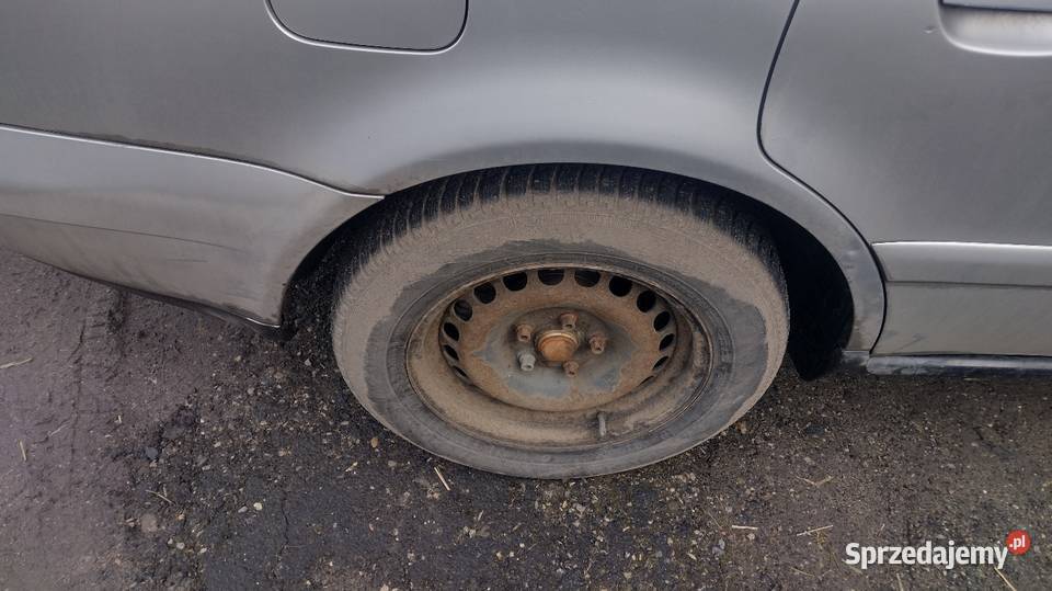 Audi A4 b5 części samochodowe Woźniki