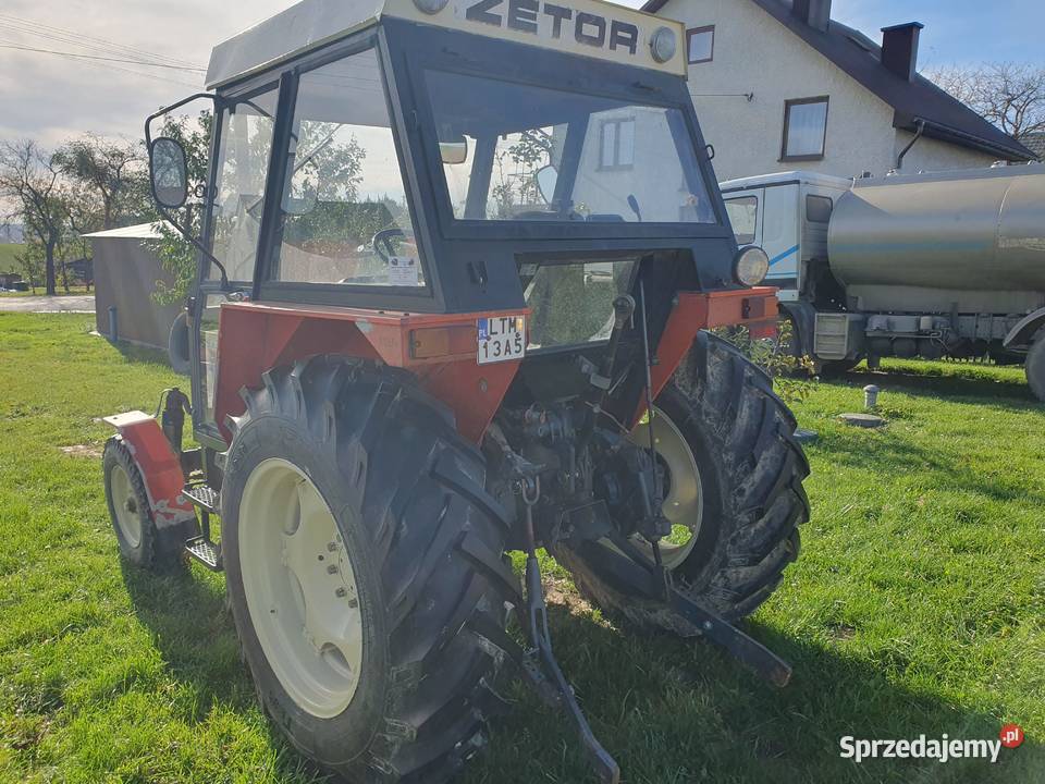 Ciągnik Zetor 7011 wspomaganie