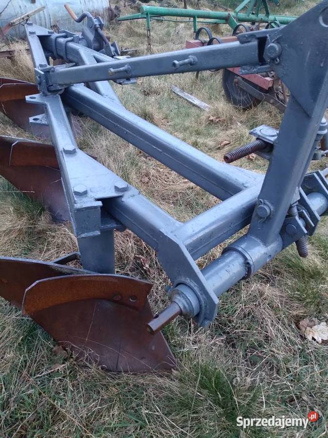 Pług 3 skibowy