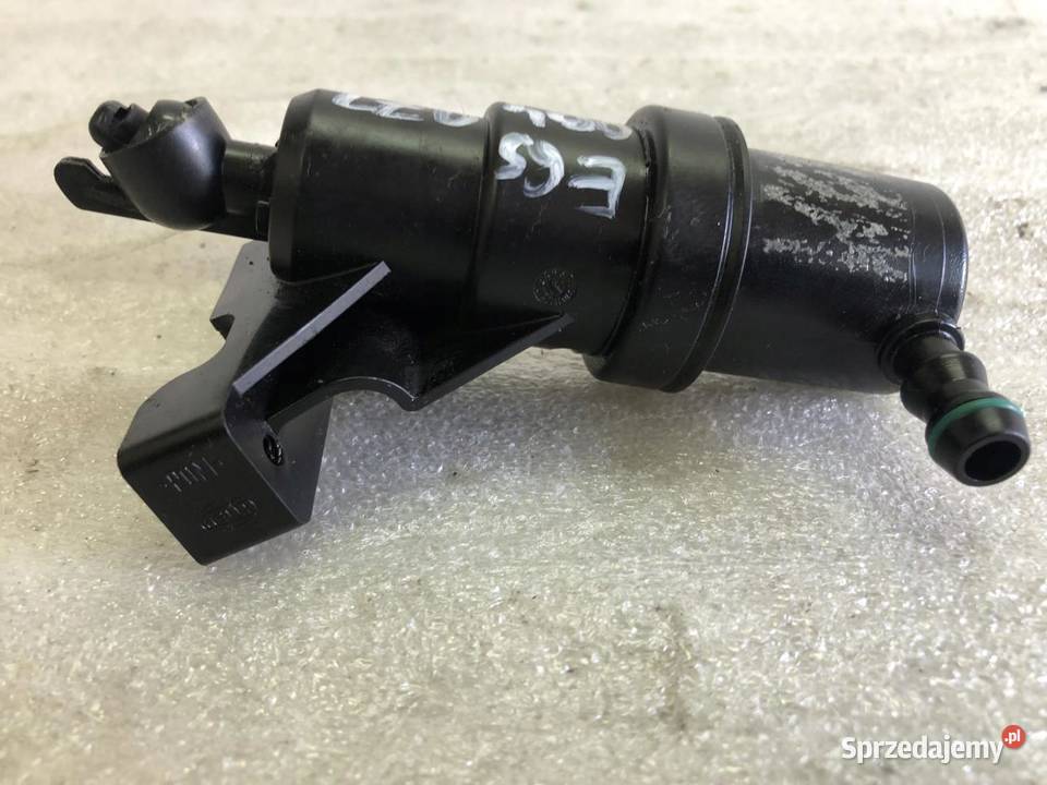 SPRYSKIWCZ LAMPY XENON PRAWY LEWY BMW E65 Lampy przednie
